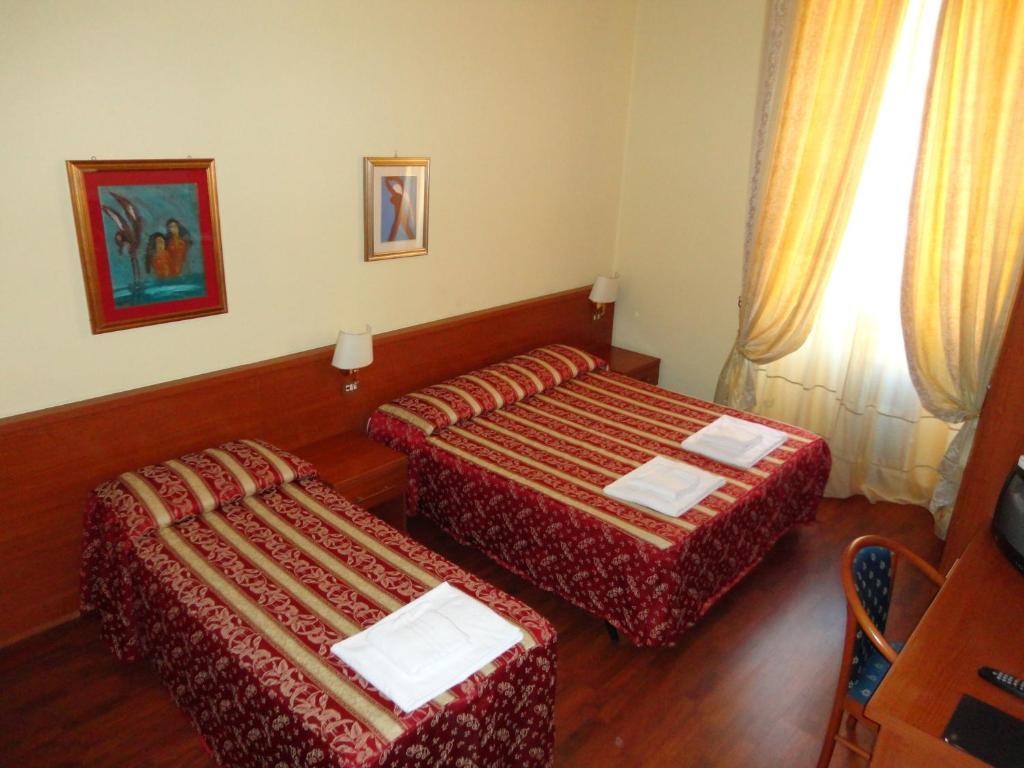 Azzurra Hotel 2*