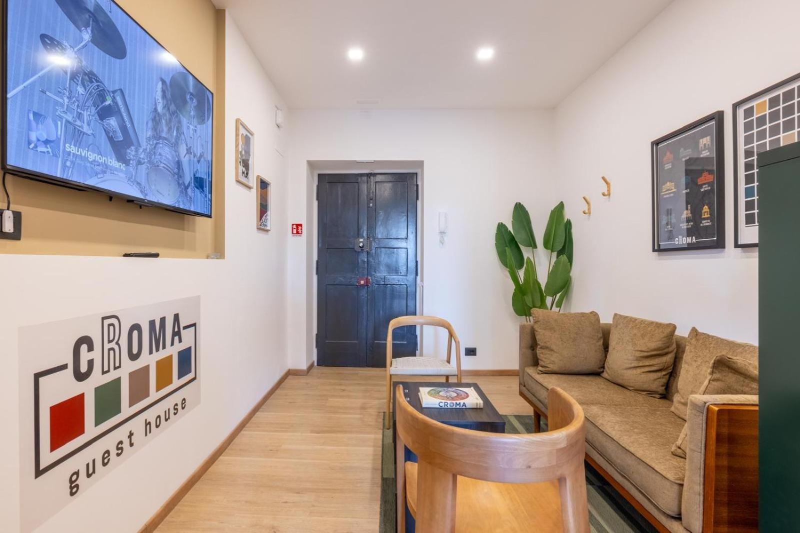 Casa de hóspedes Croma - *