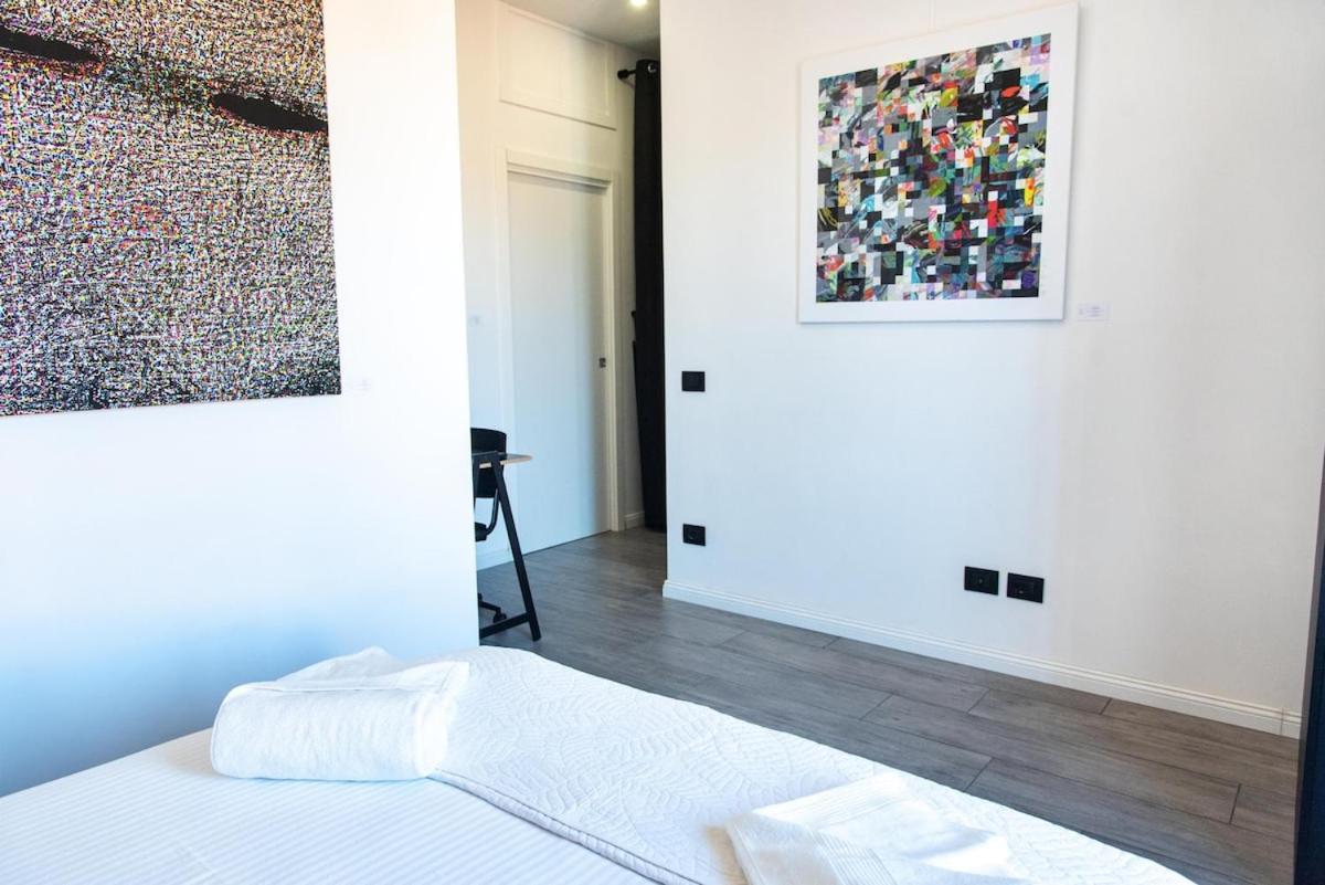 In An Art Gallery Apartamento *