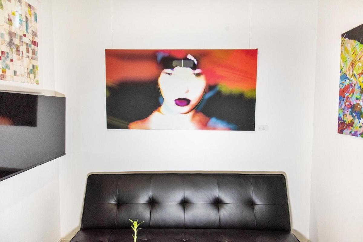 In An Art Gallery Appartamento Roma