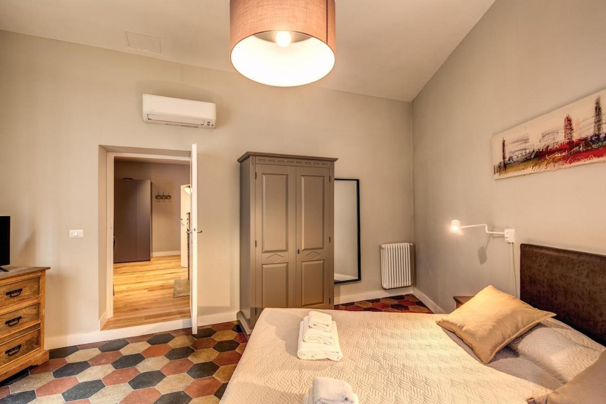 Campo Di Fiori 2 Bedroom Int 4 Roma