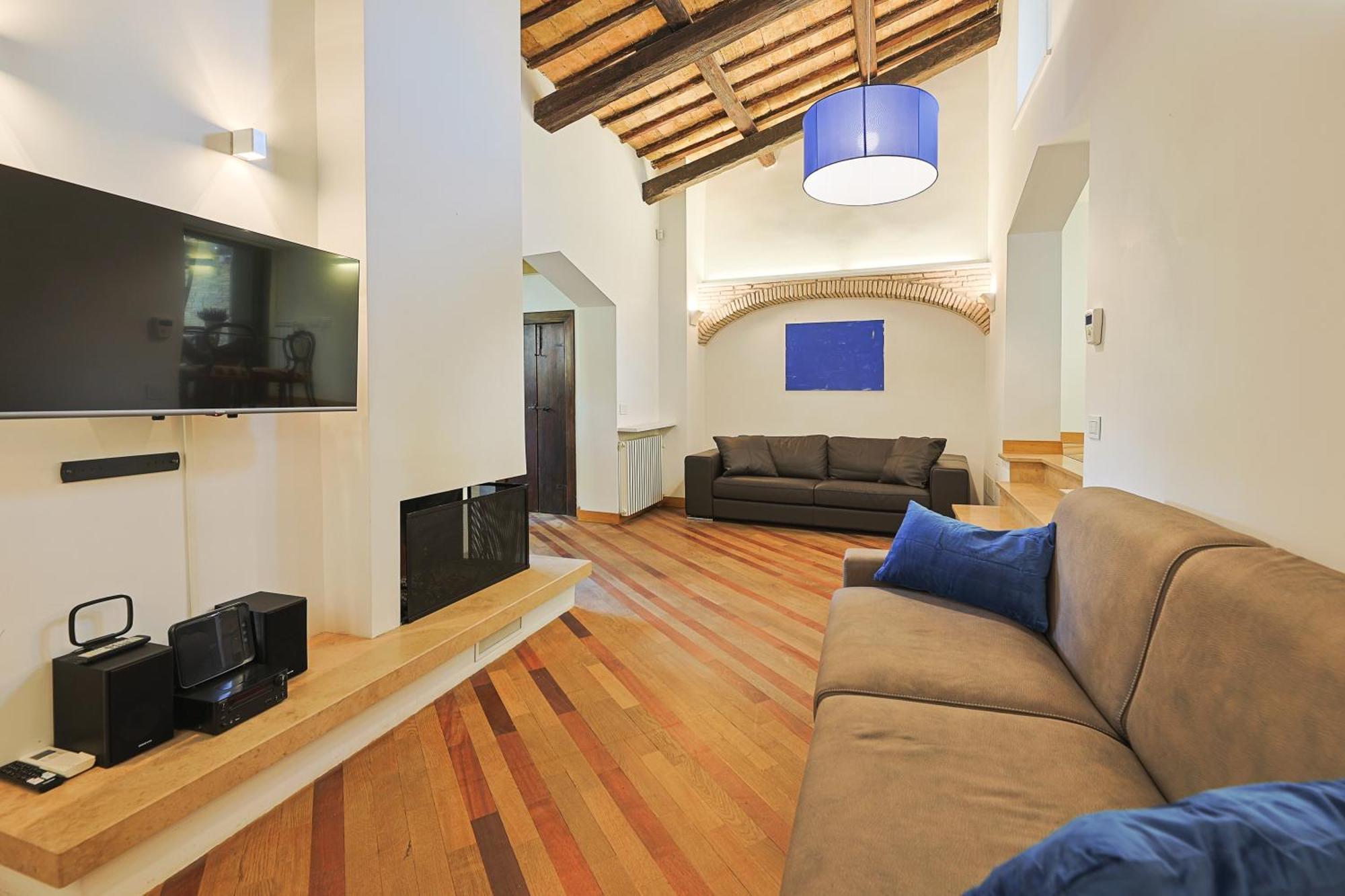 Majorelle Luxury Roma
