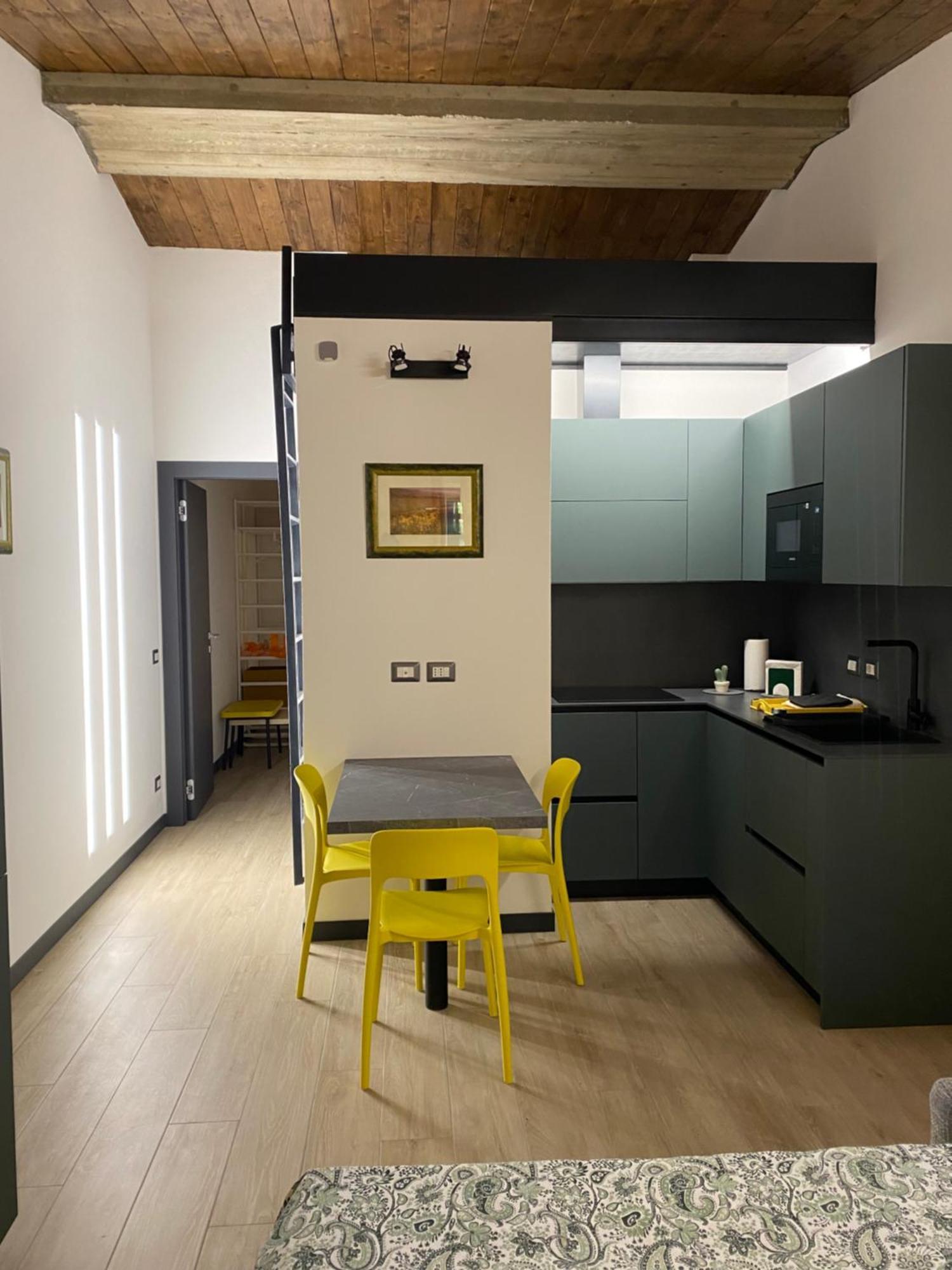 Villino Ancillotto With Garden And Parking Motorcycle Space * Rom