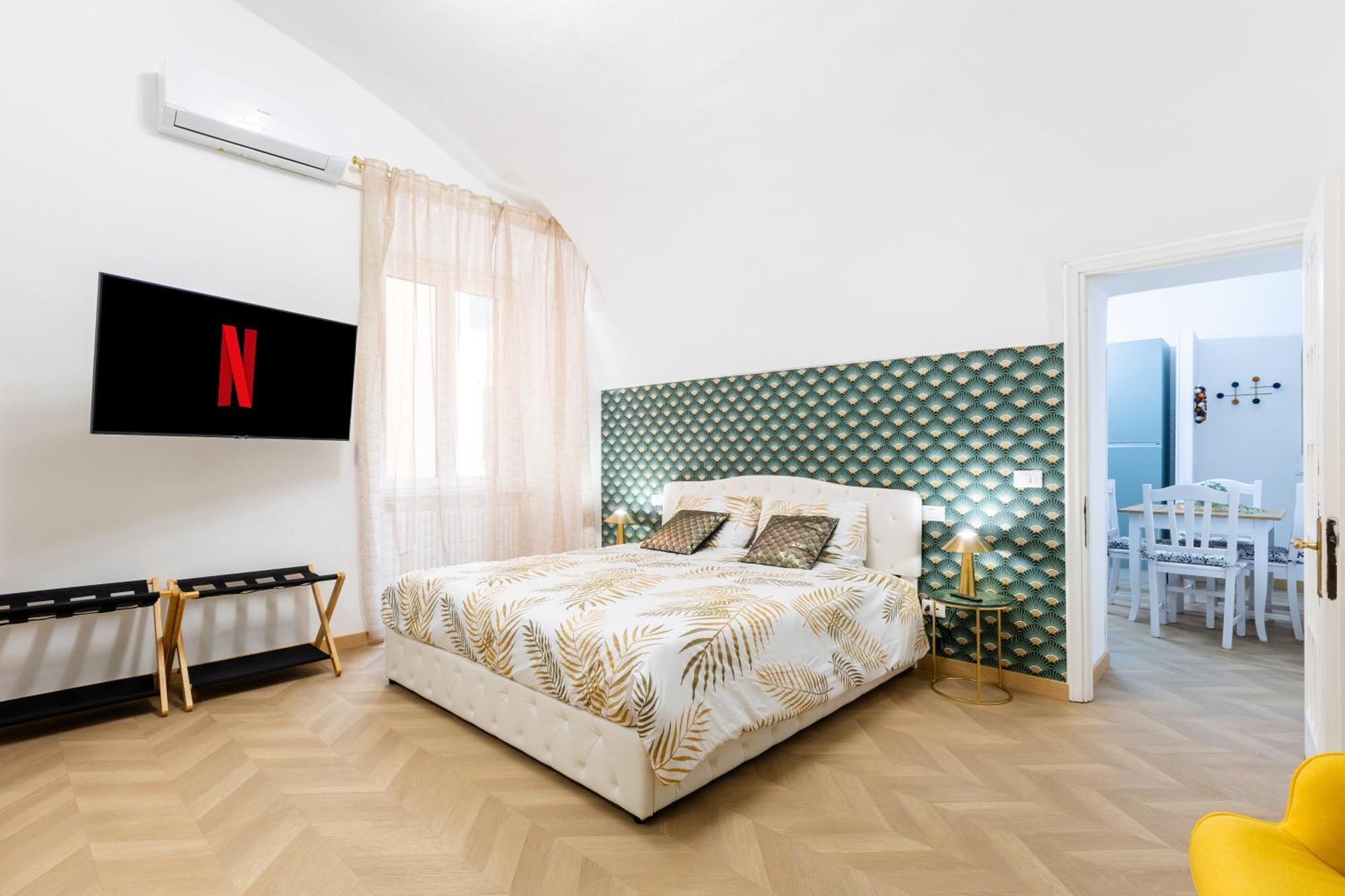 Colosseum Boutique Rome