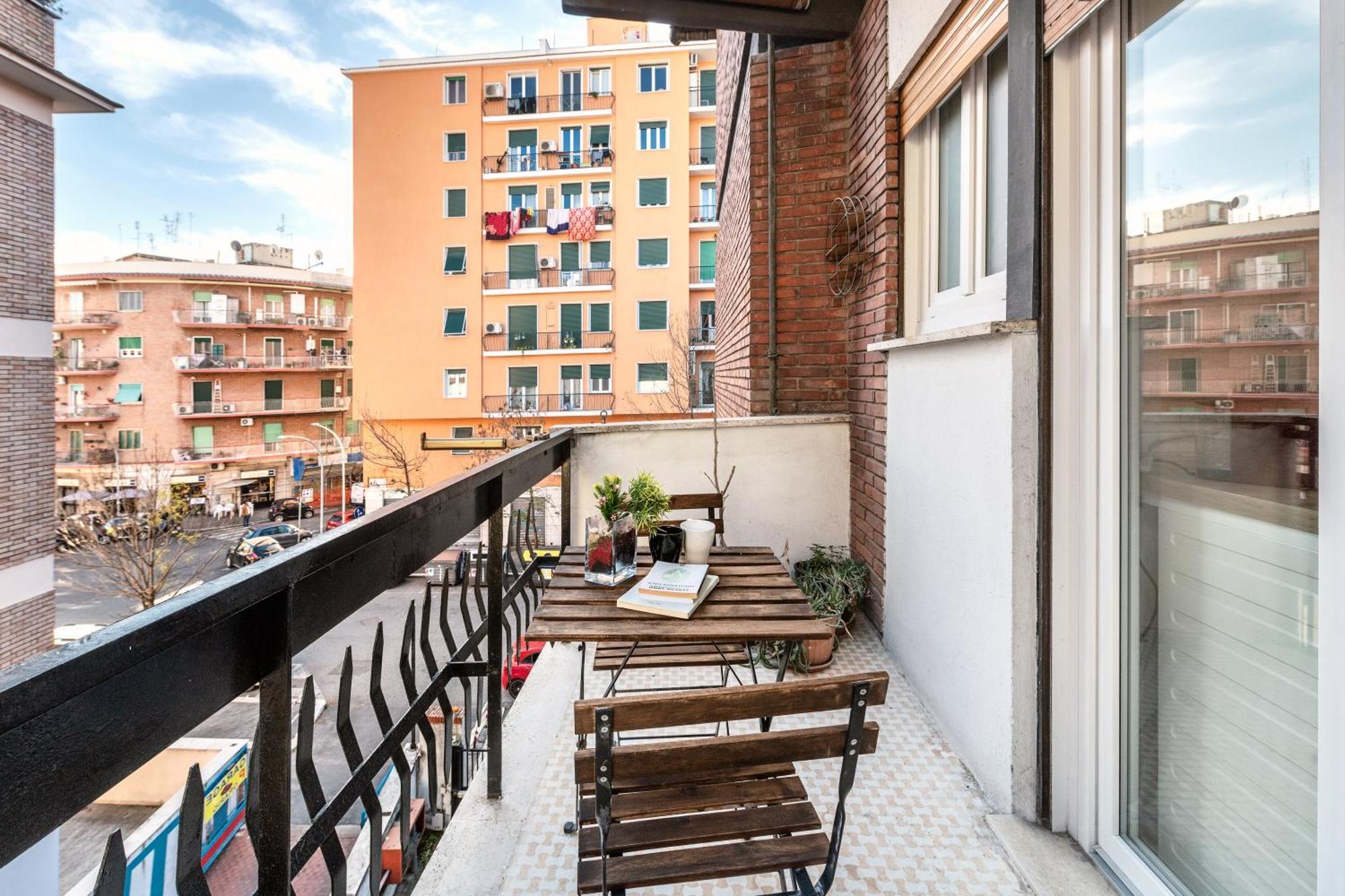 Appartamento Dolce Luxury 4 Km Da Colosseo Roma
