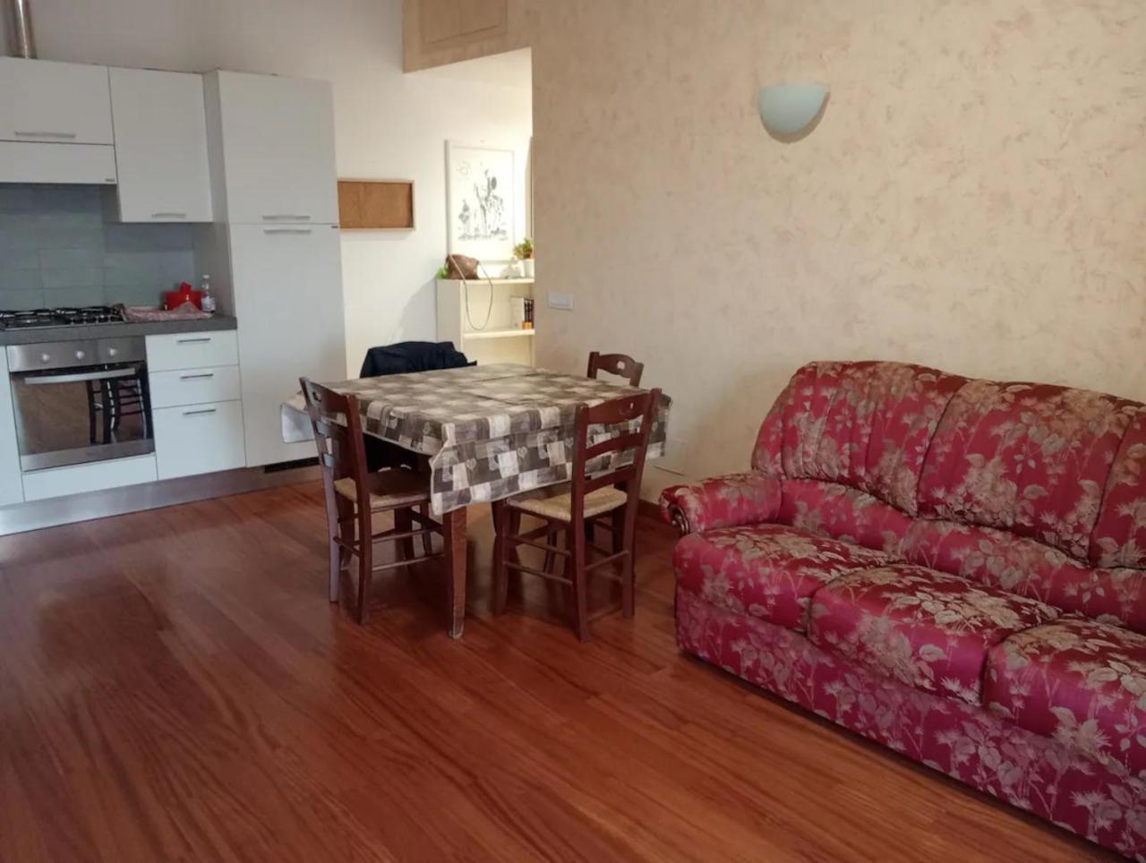 Appartamento Casa Santa Cornelia Vicino A Ospedale Sant Andrea *
