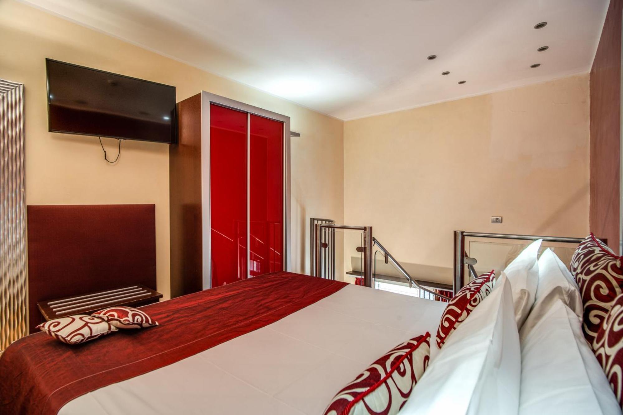 La Griffe Hotel 5*