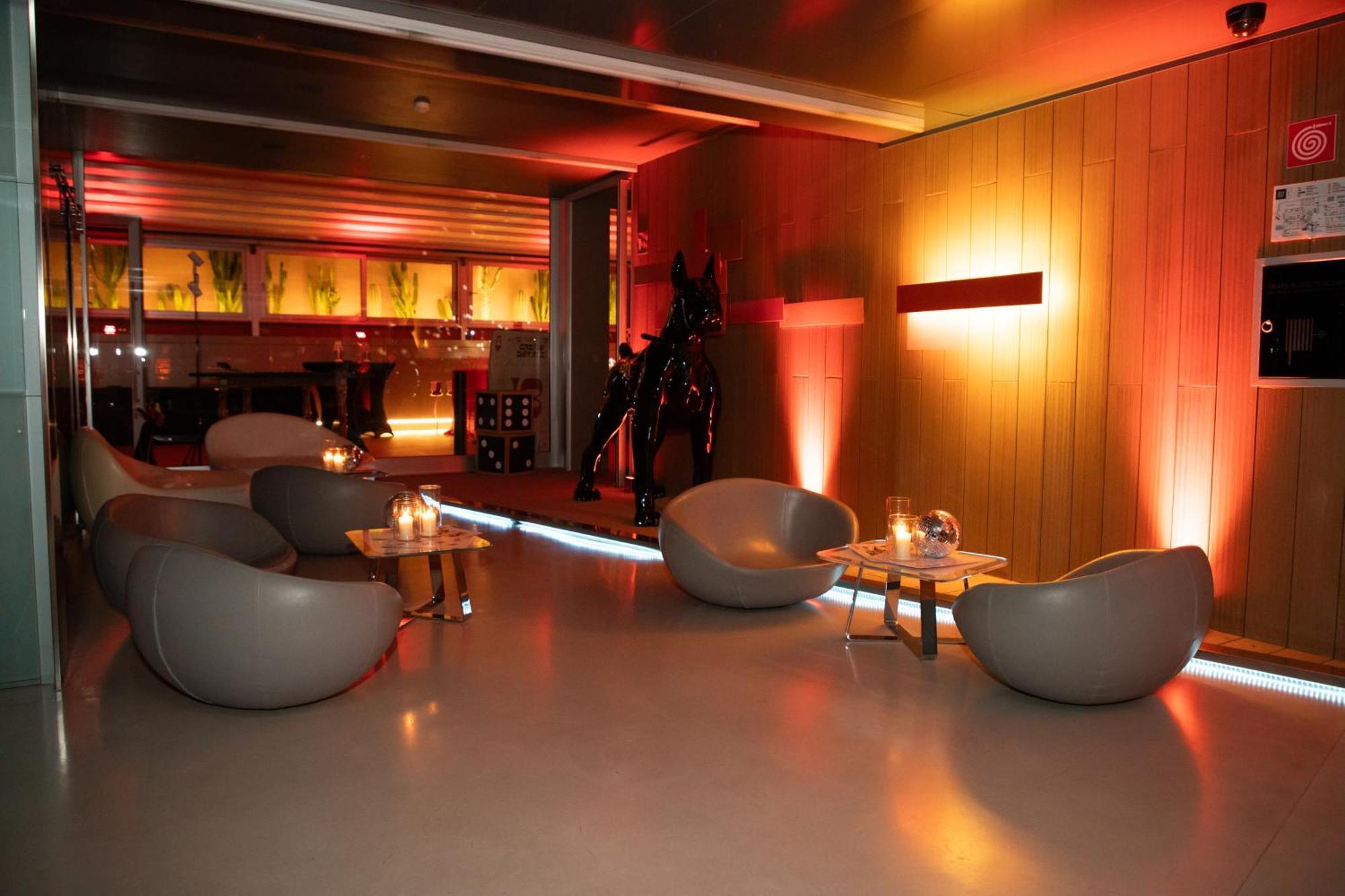 Zone Hotell