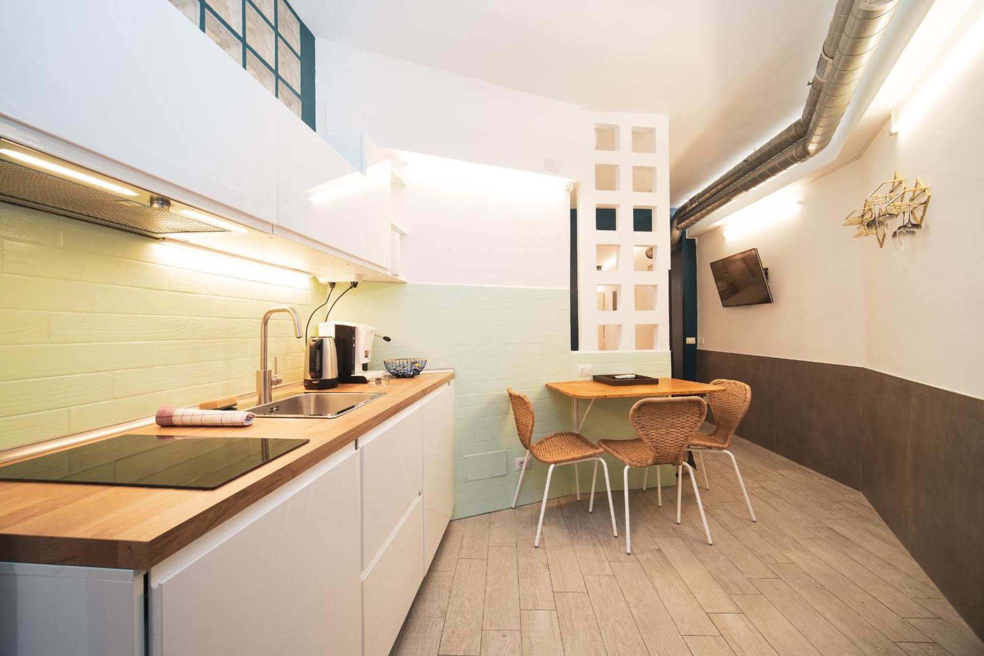 King Of Buddyrent Apartment Rom