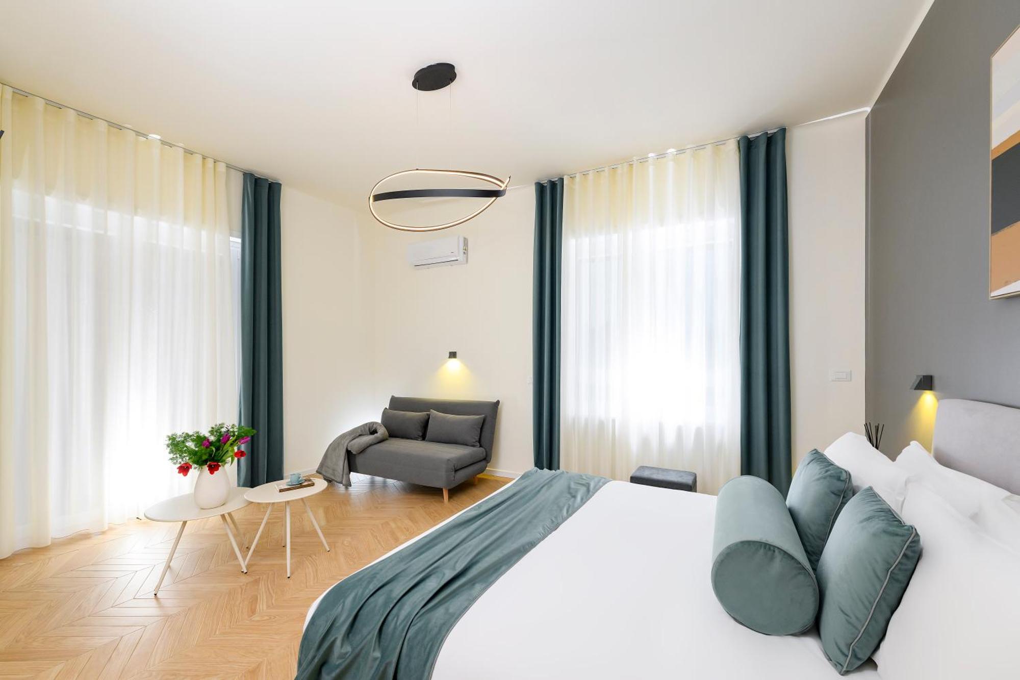 Tolu Relais * Roma