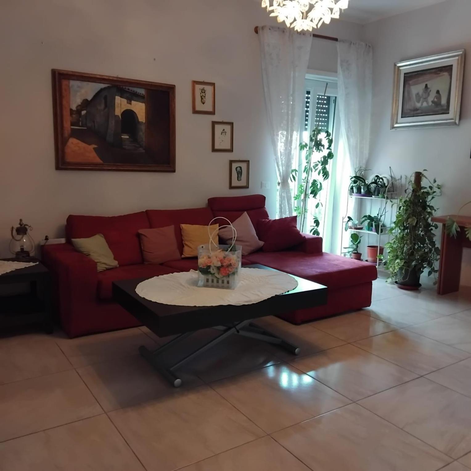 Lucilla Acomodação com café da manhã  *