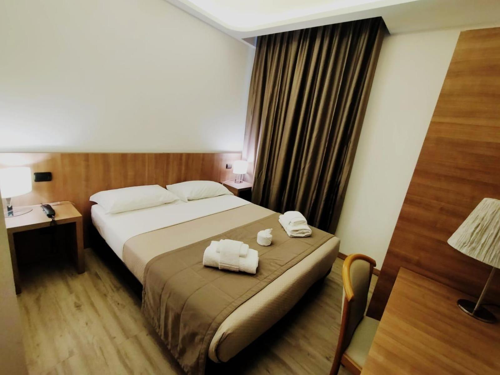 Casa Per Ferie Santa Maria Alle Fornaci Hotel Roma