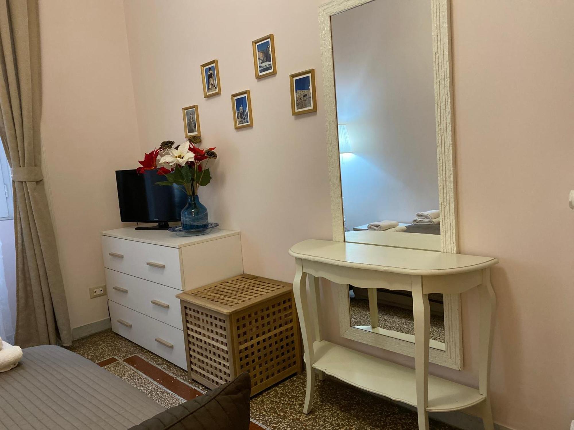 Apartment Emi House San Giovanni , Intero - 80 Mq Rome