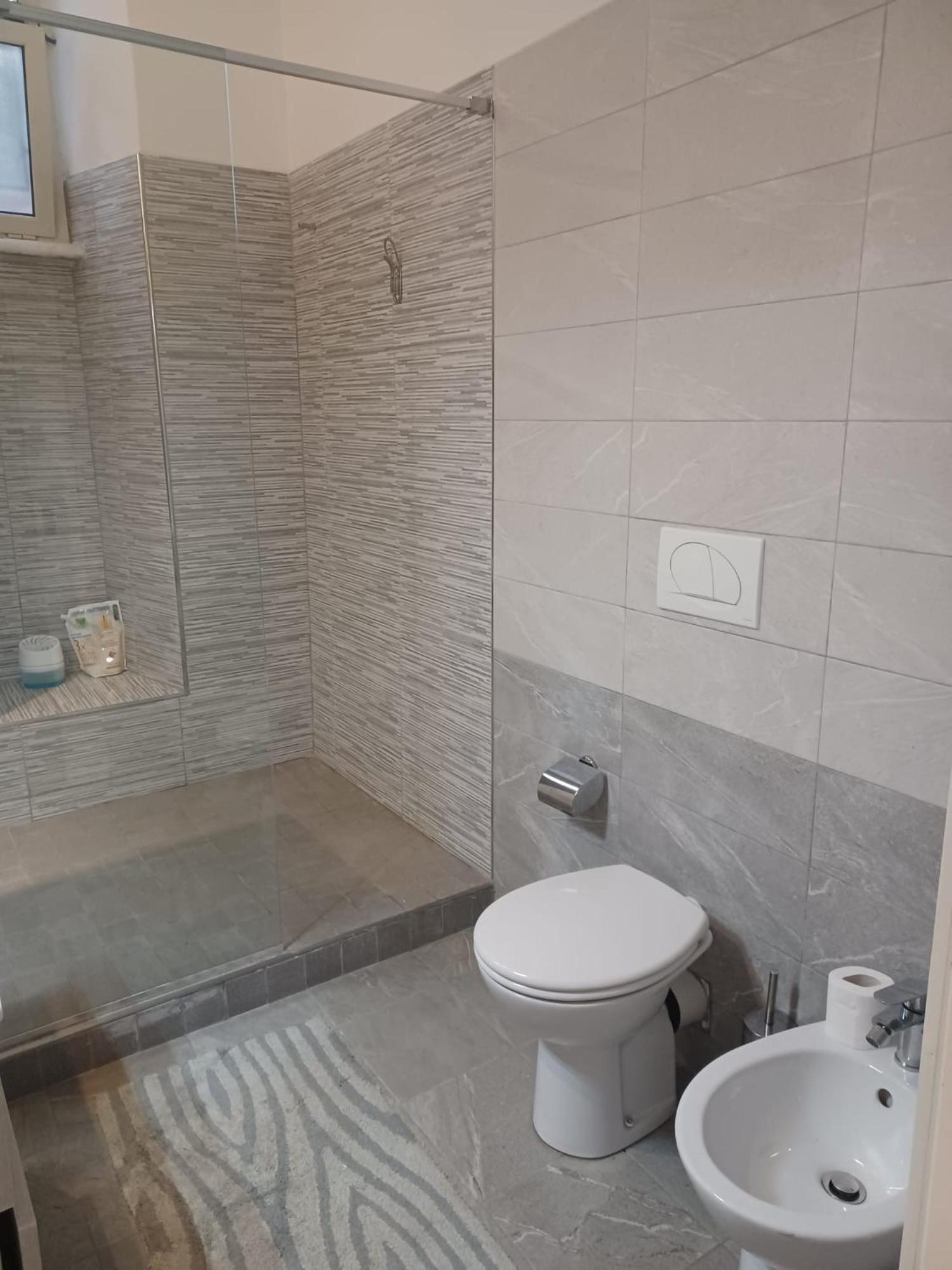 Realty Company Trevi * Roma