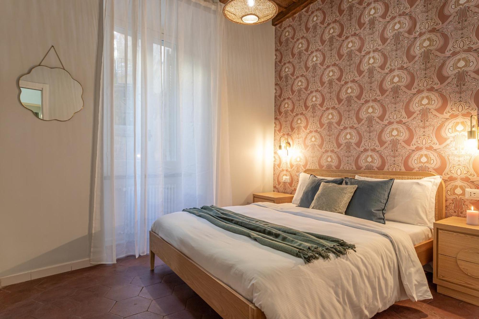 Appartamento Ambra - Elegant At The Imperial Forums *