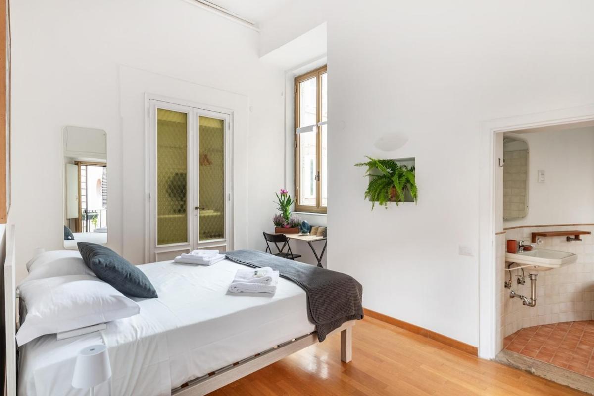 Quiet Retreat In Ancient Roma