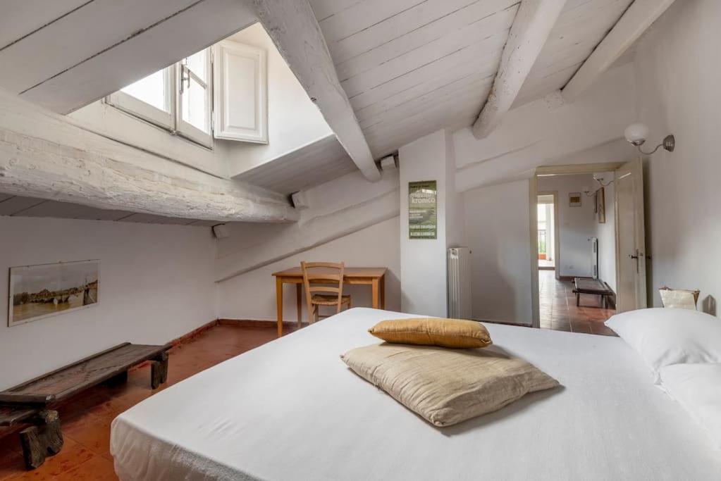 Bright Penthouse Downtown Appartamento