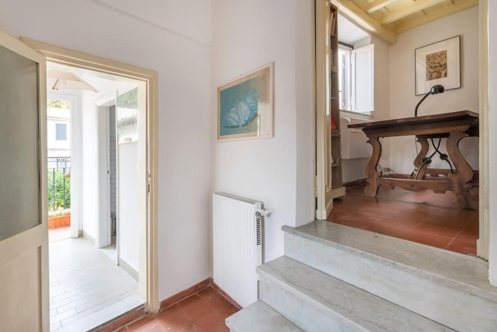 Bright Penthouse Downtown Roma