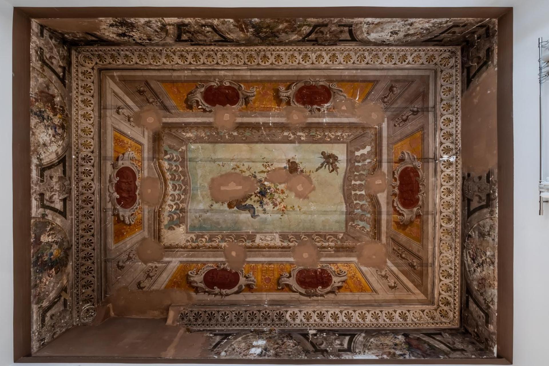 Storico In Zona Barberini Roma