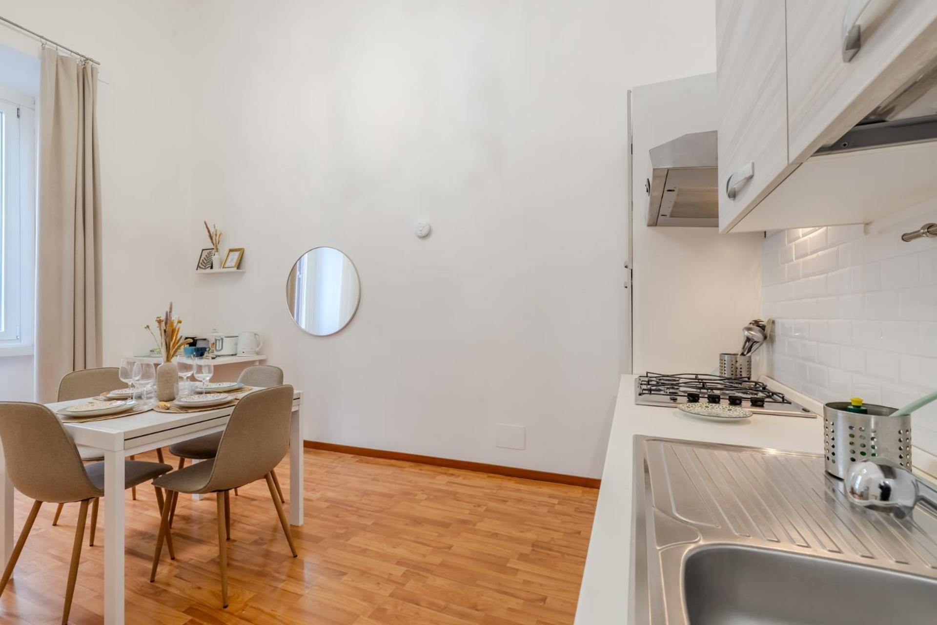 Storico In Zona Barberini Apartamento