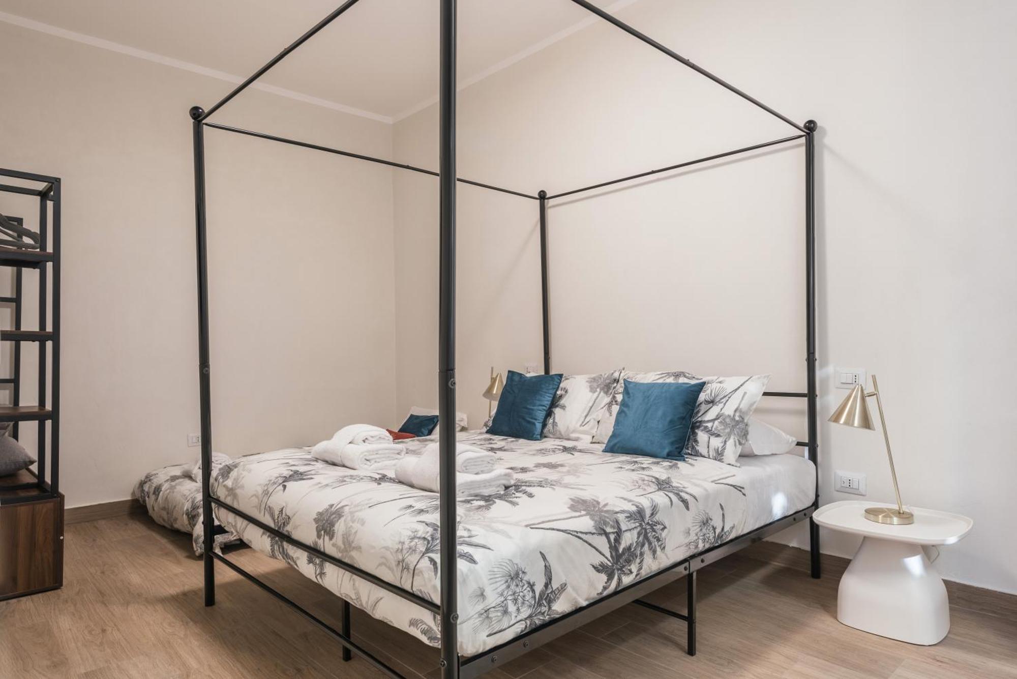 C2 Class Apartment, 2 Da Letto Con Giardino In Zona Via Veneto Distante 15 Minuti A Piedi Da Fontana Di Trevi Appartamento *