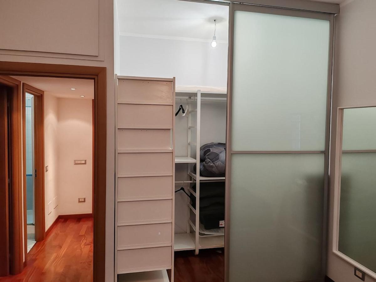 For 8 People Near Metro Train Bus Station Tiburtina Roma