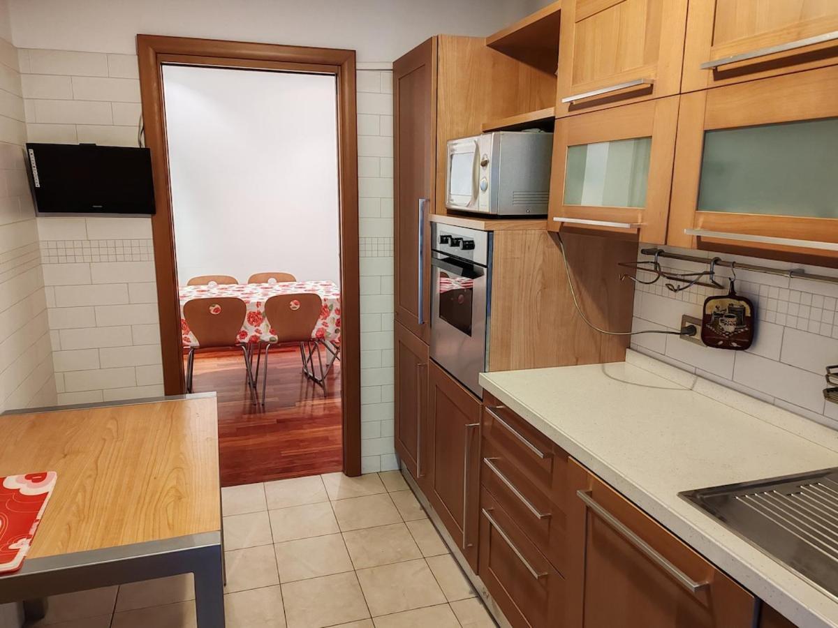 For 8 People Near Metro Train Bus Station Tiburtina Apartamento