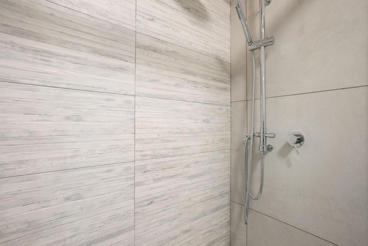 Urban Oasis Near Termini With Free Private Parking Appartamento *