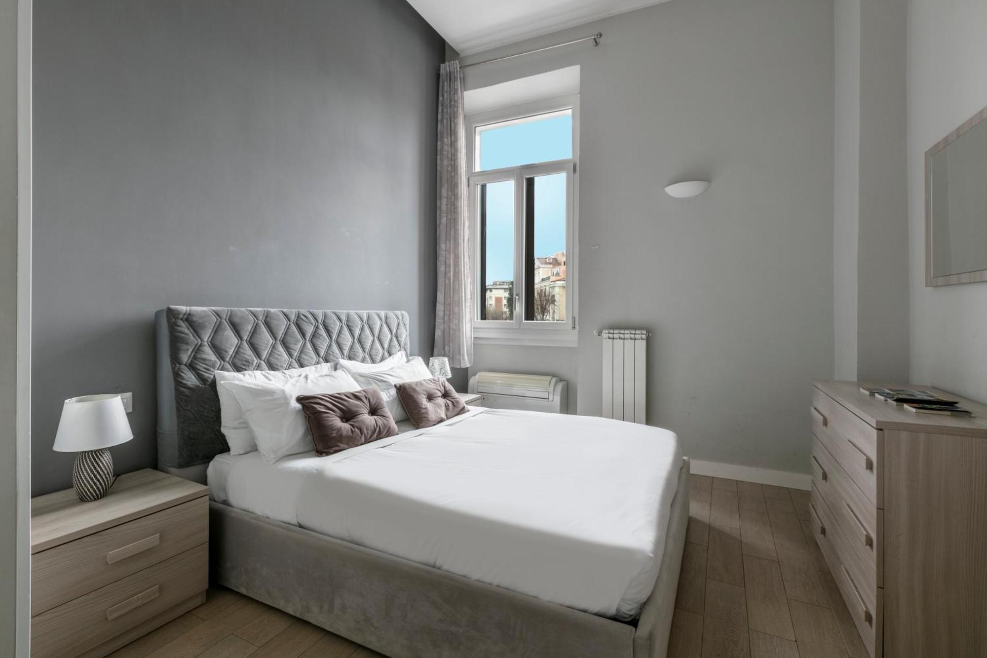 Deza Cozy Place Manzoni Apartment *