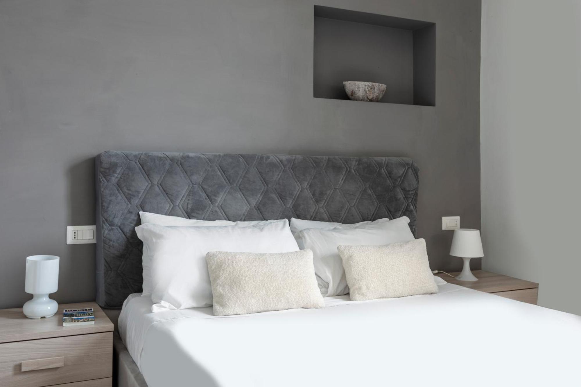 Deza Cozy Place Manzoni * Rome