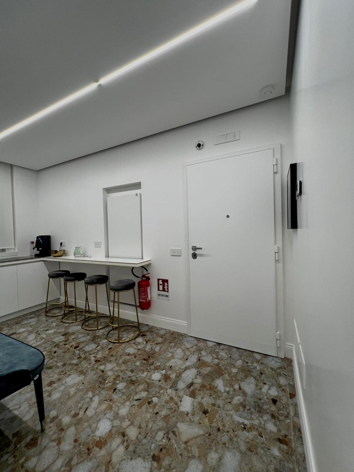 Gjestgiverier Golden House Cinecitta Roma
