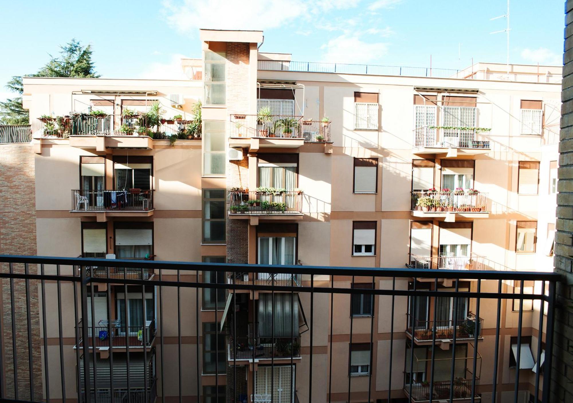 Thery House - Tiburtina * Roma
