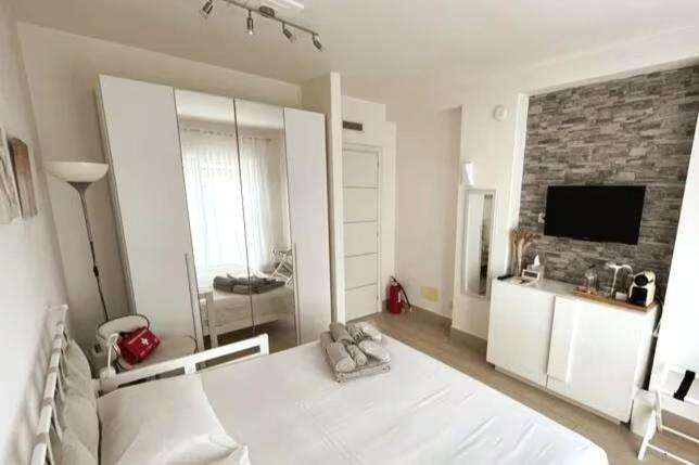 Elegante A - Molteni Habitación en casa particular Roma