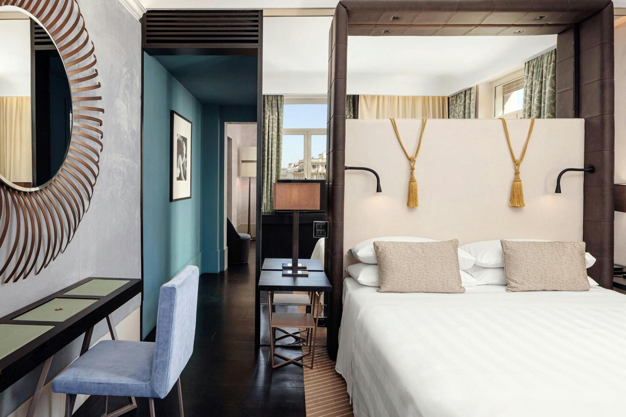 Sina Bernini Bristol Hotel 5*