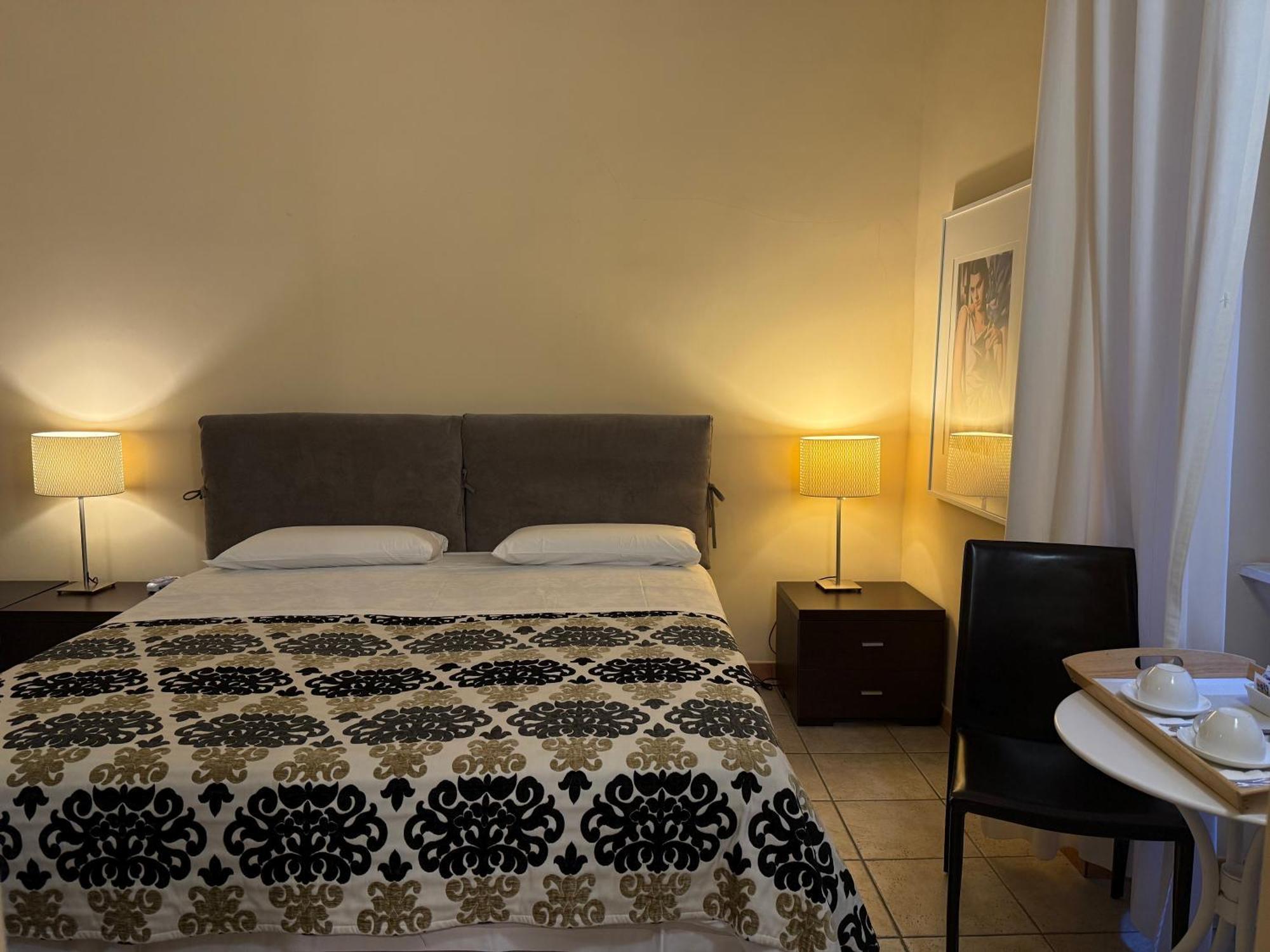 Glamour Center Of Guest house 2*
