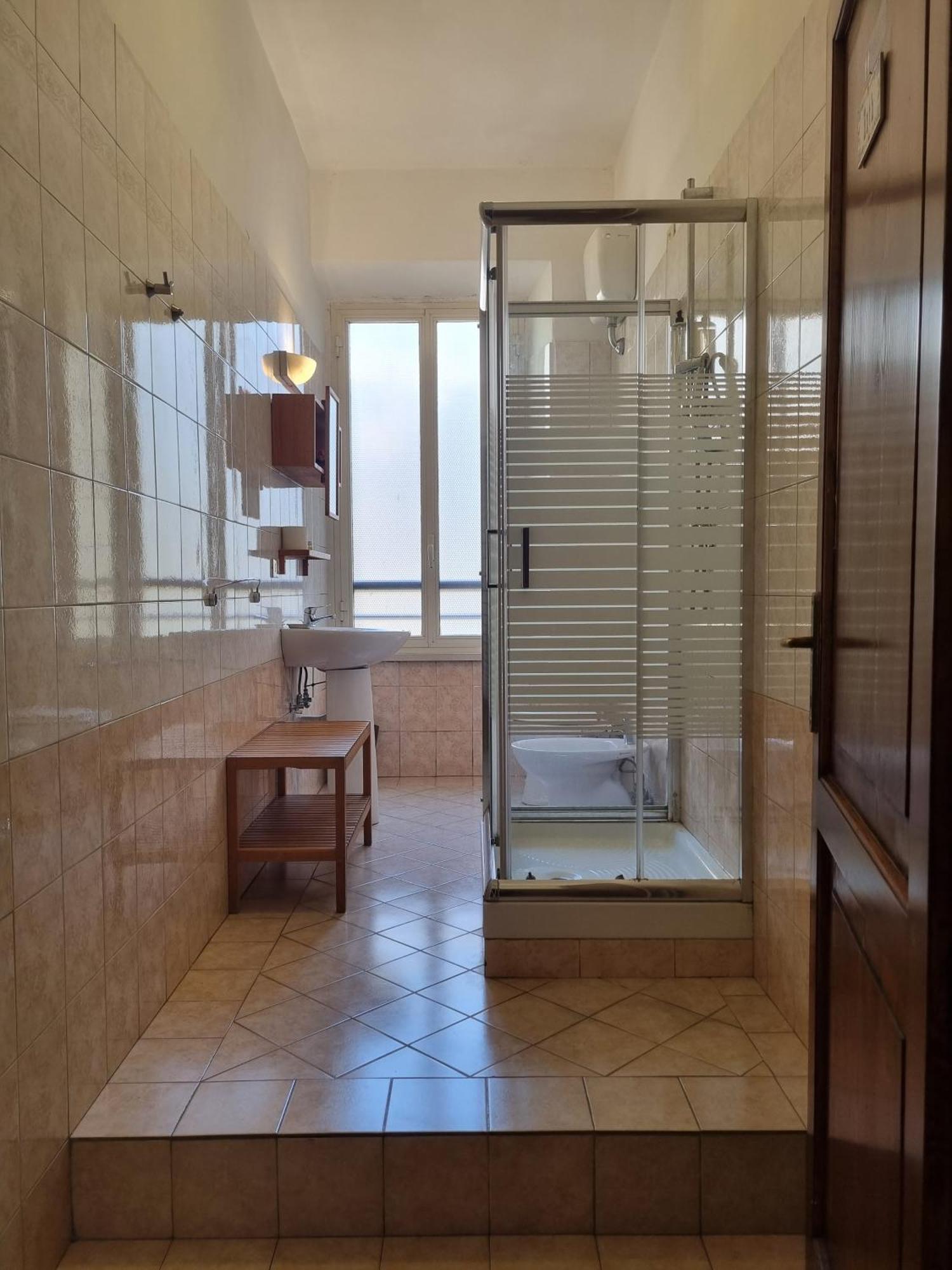 Hotell Reyes *