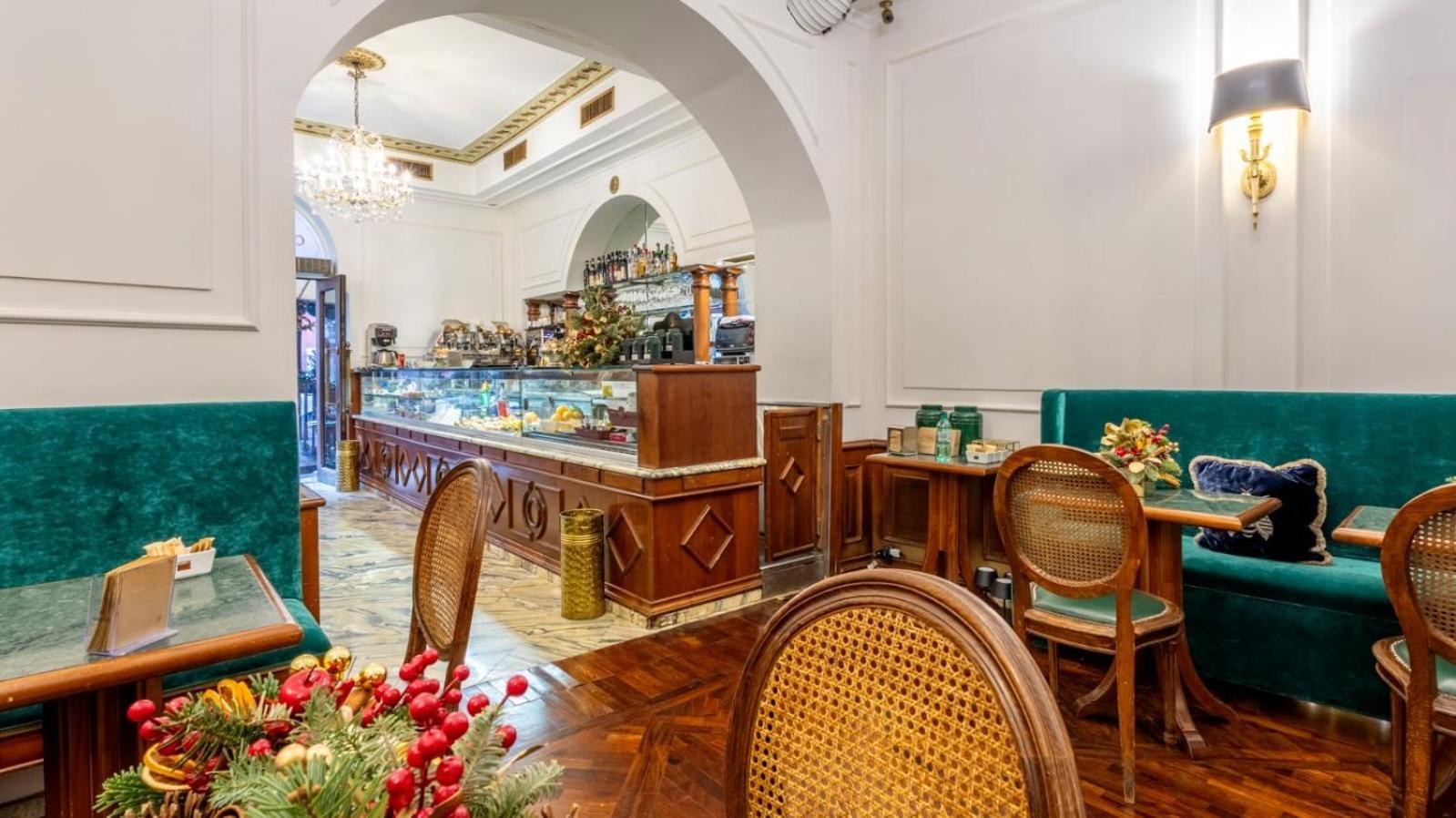 Acomodação com café da manhã  Daphne Trevi