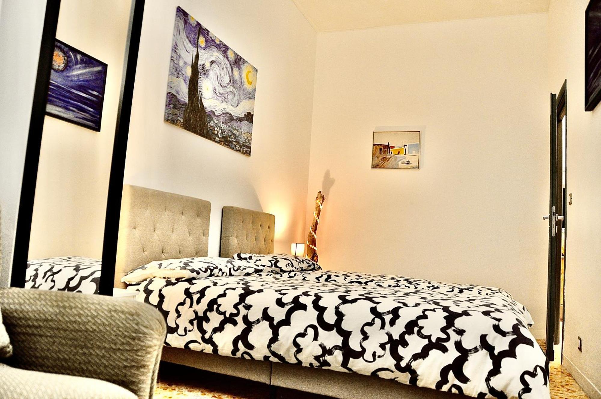 Cinecitta Corner Apartment *
