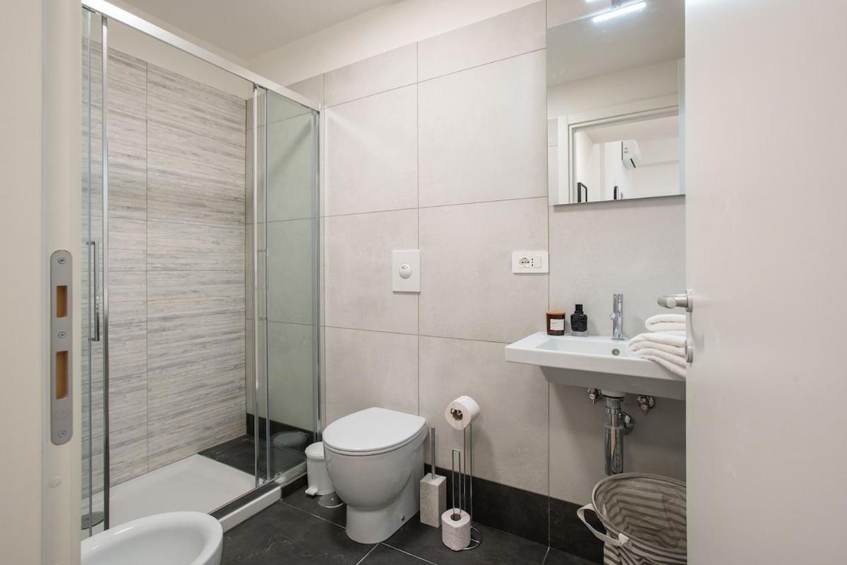 Appartamento Urban Oasis With Balcony And Free Private Parking Roma