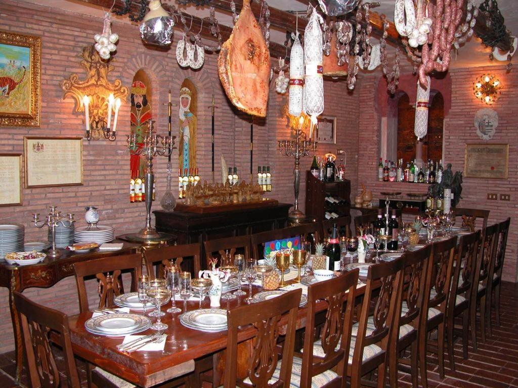 Alojamento de Acomodação e Pequeno-almoço Castello Scandeluzza