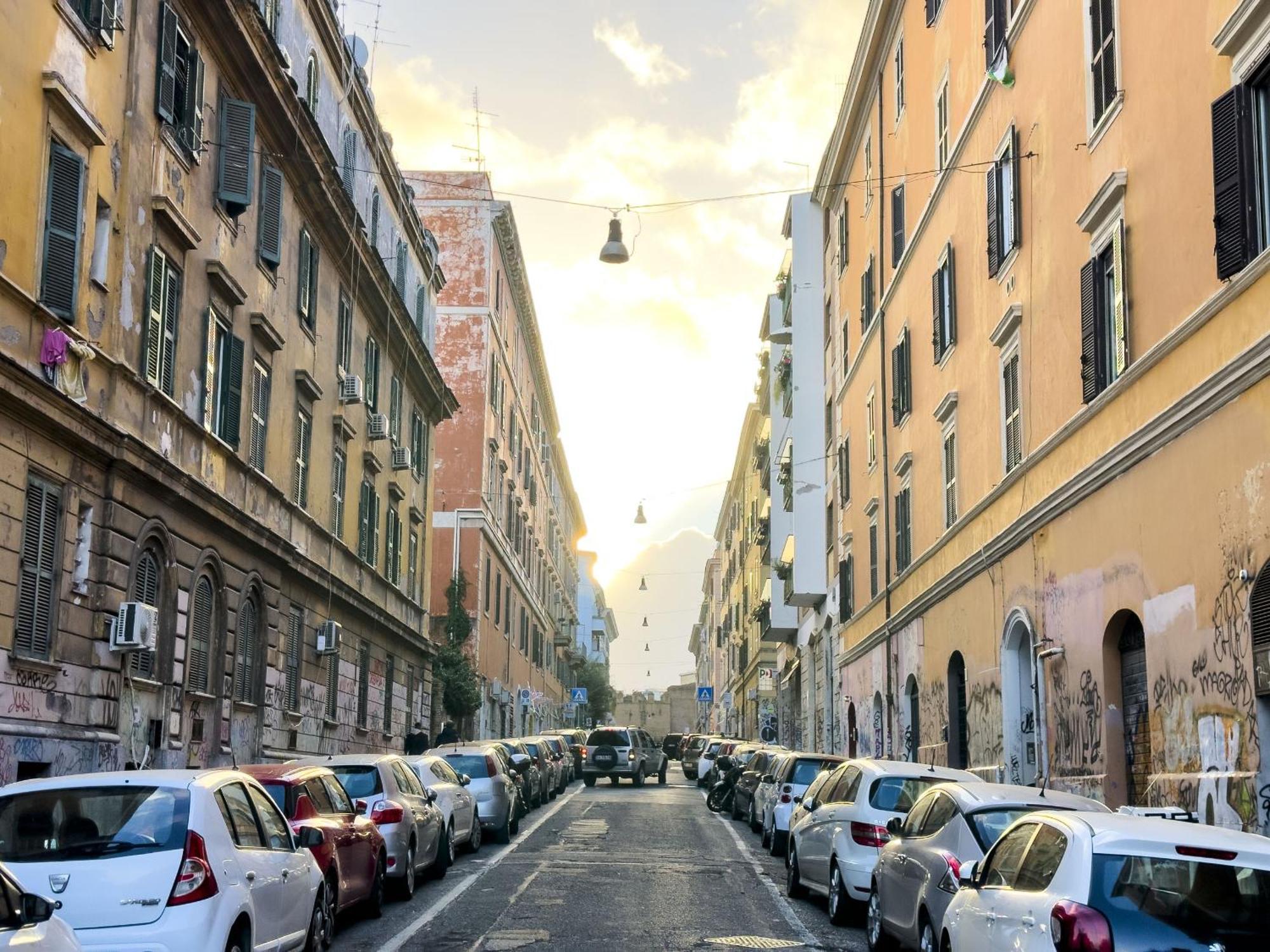 Eclectic In Trendy San Lorenzo Appartamento