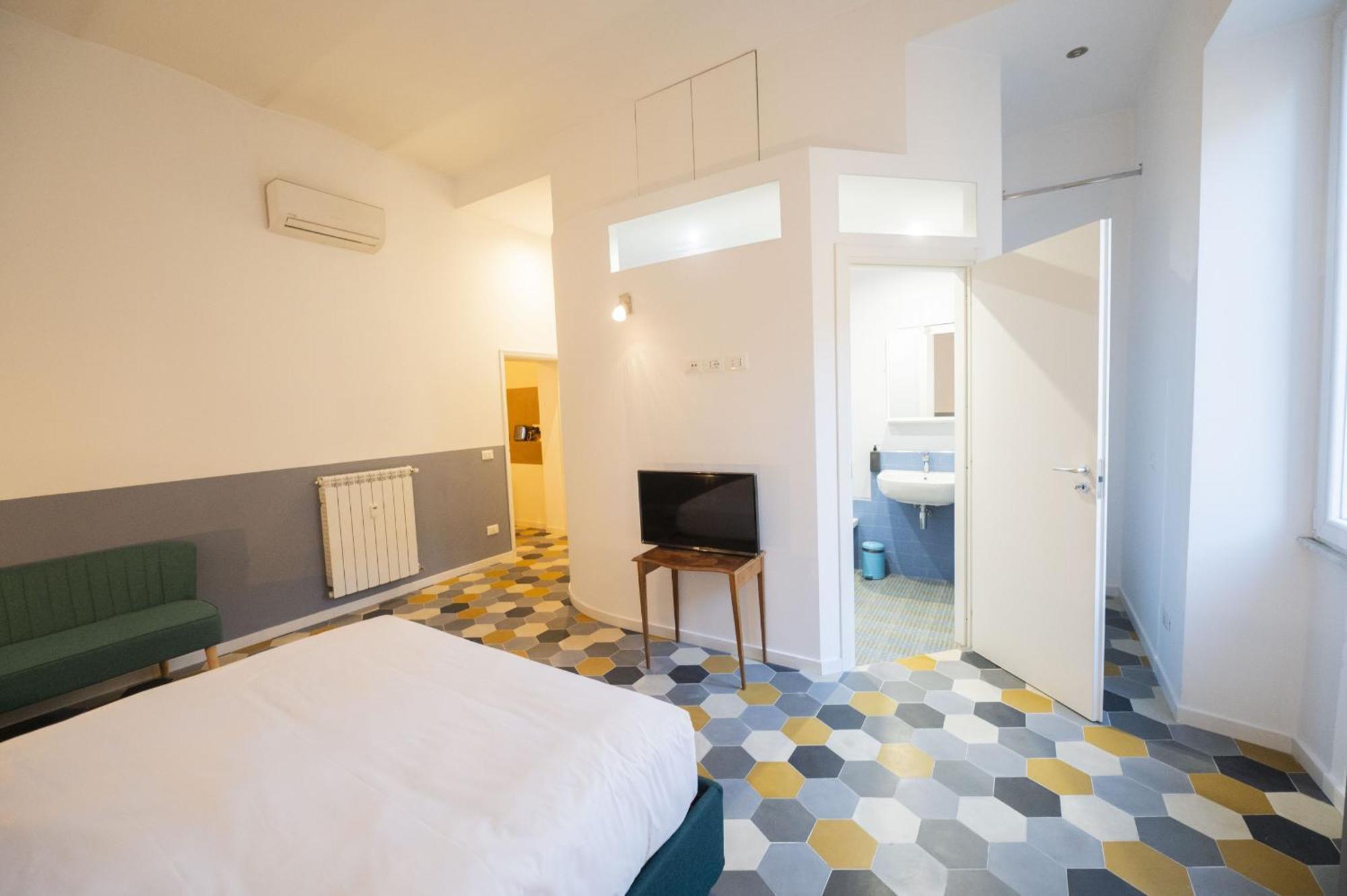 Eclectic In Trendy San Lorenzo * Roma