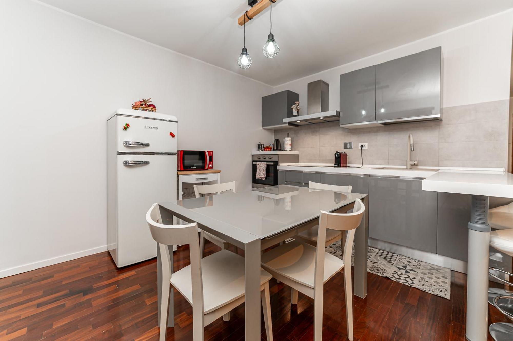 Elegant Penthouse - Metro Conca D'oro & Terrace Apartamento *