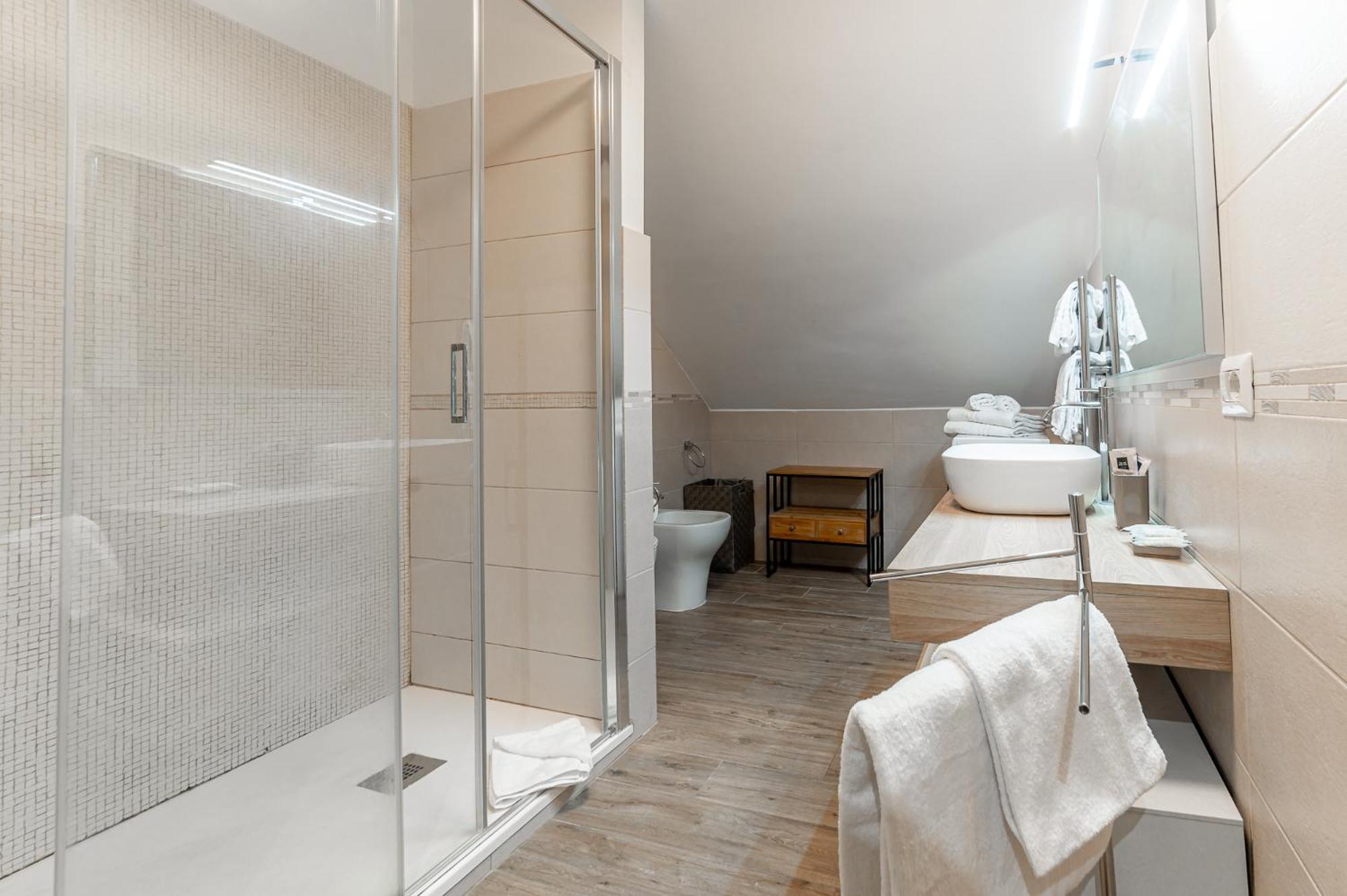 Elegant Penthouse - Metro Conca D'oro & Terrace Roma