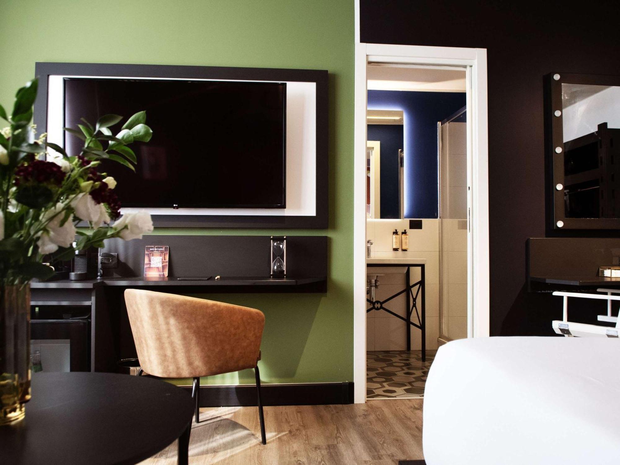 Movie Movie Hotel
