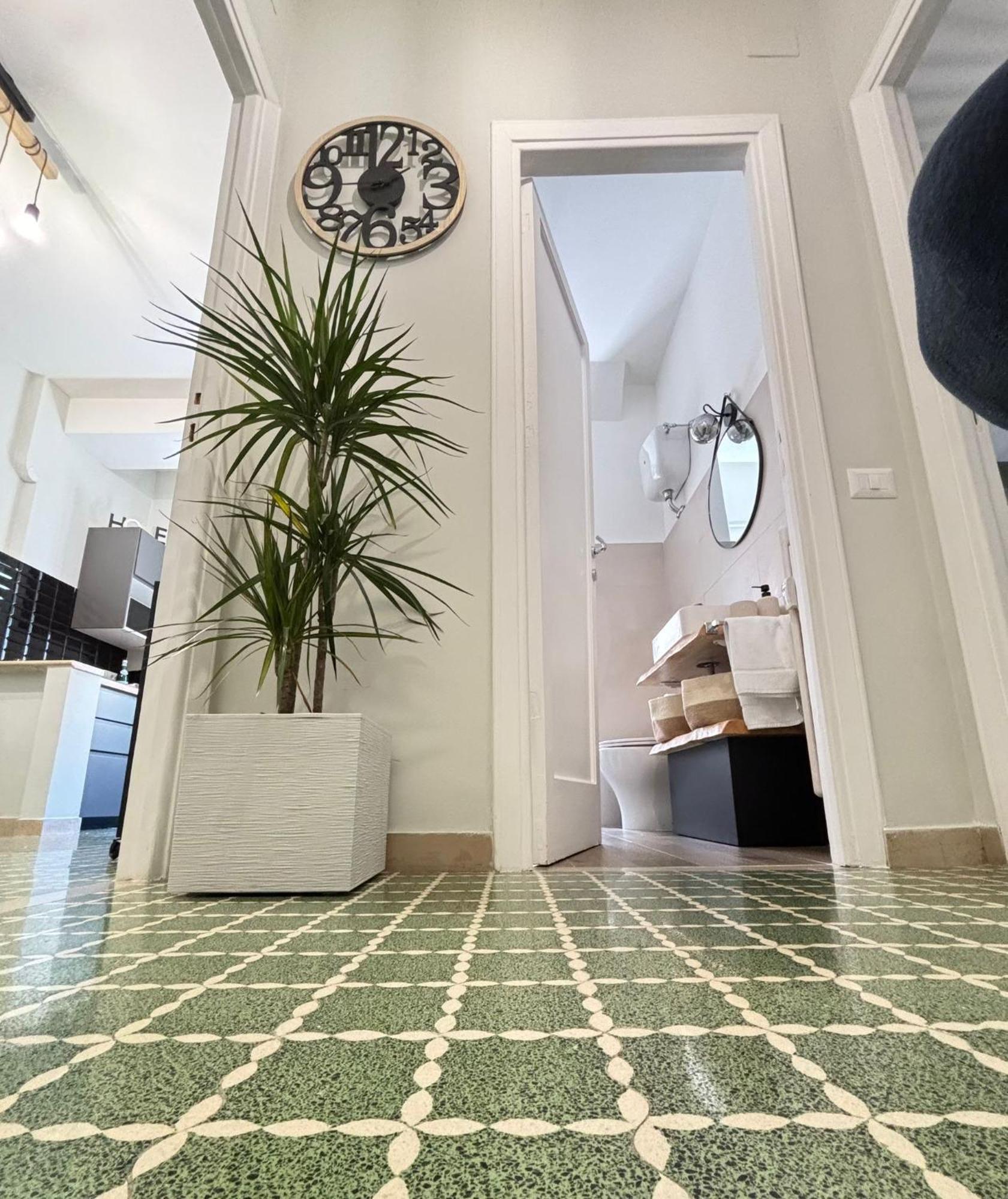 Apartment Bright Near San Pietro *
