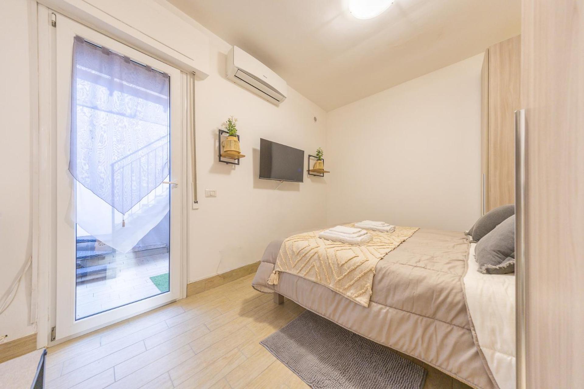 Bilocale Indipendente Con Terrazzo Esclusivo A Due Passi Dalla Metro Di Roma Apartamento Roma