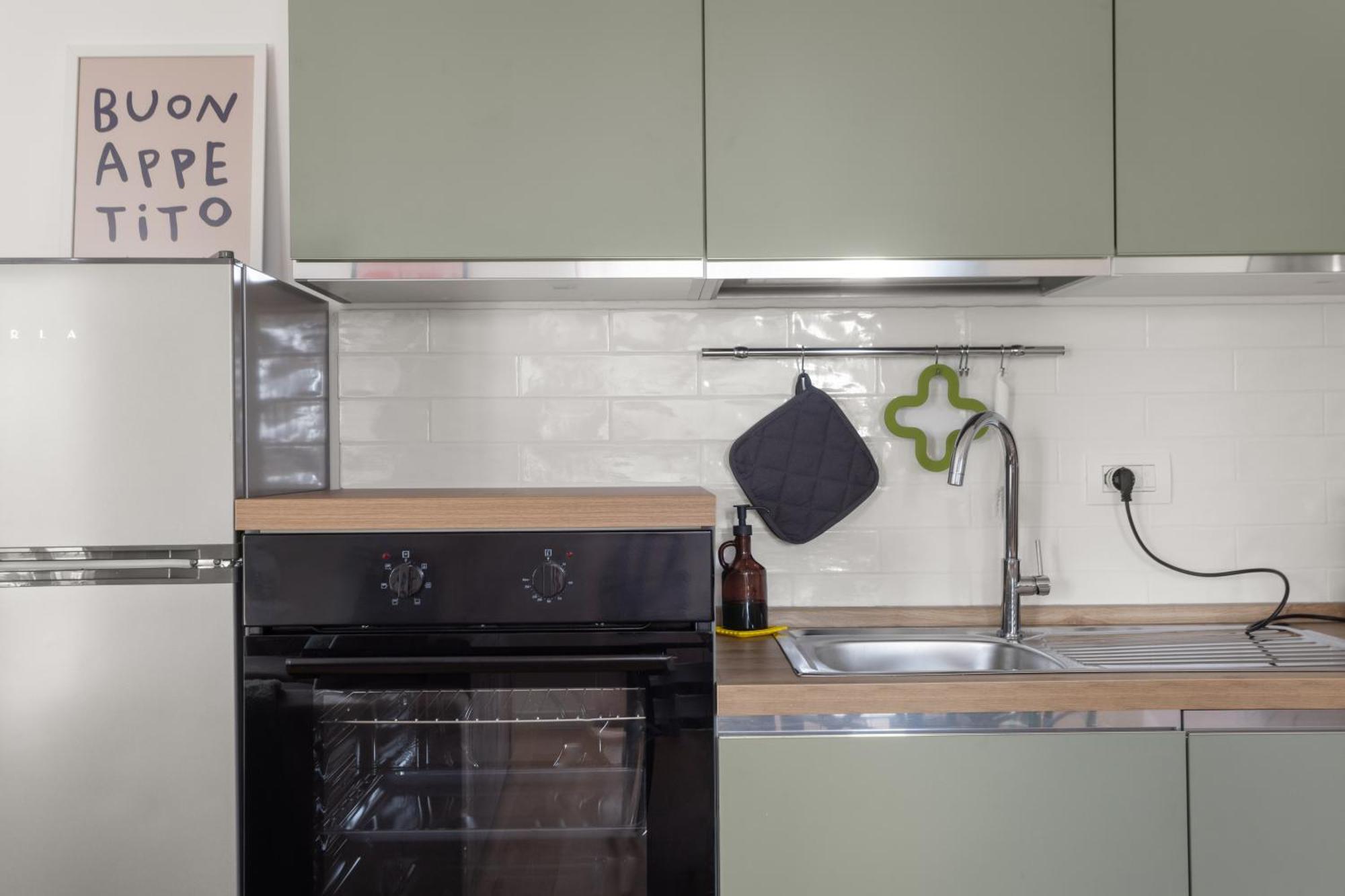 The Poolside House - New 2 Bedroom With Terrace * Roma