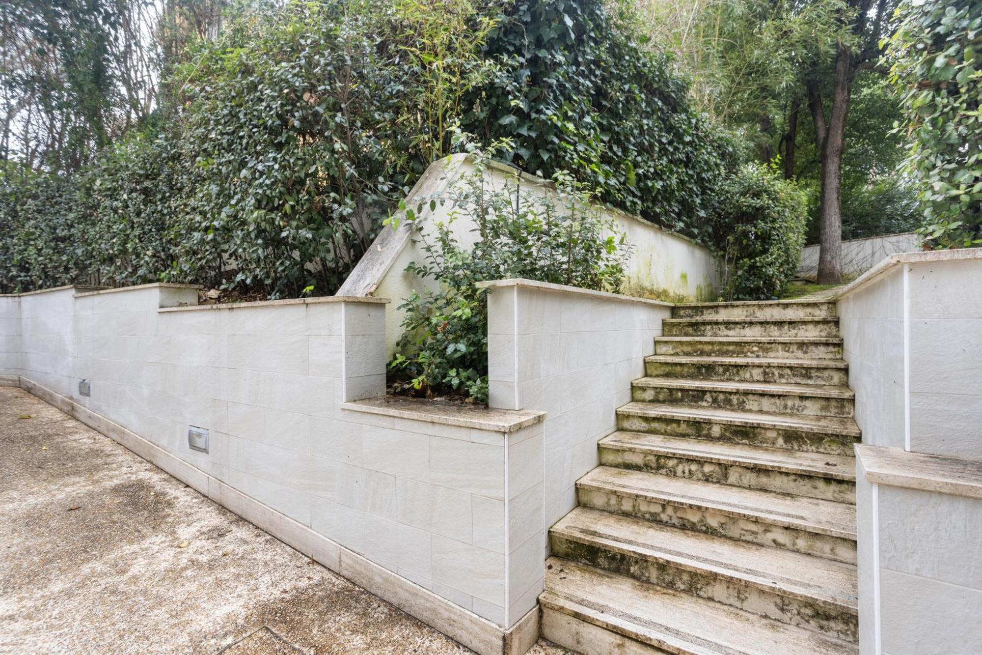 The Poolside House - New 2 Bedroom With Terrace * Roma