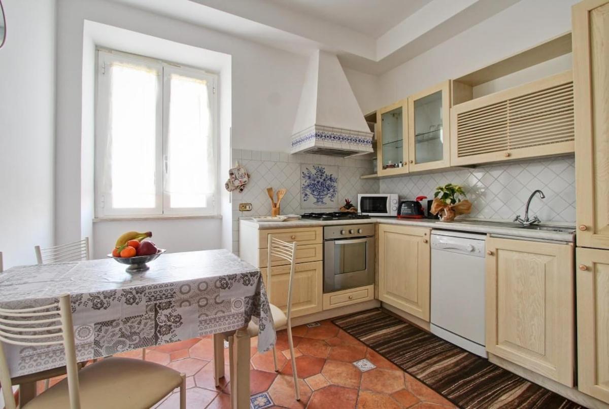 Relax Appia San Giovanni Apartment